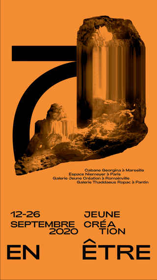 #EN ÊTRE

Galeri. Thaddheus Ropac, France
Du 12 au 26 septembre 2020

Aujourd’hui, de la persévérance ou de l’abandon, il sera question d’en être ou pas. « En être » de quoi, pourquoi, comment ? Déjà, simplement, être la sœur des pierres, des aubépines et des girafes. Sororité du monde, avant demain, s’incarner au son des tambours, tout aussi bien sorcière, gardienne et déménageuse.